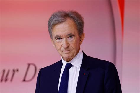 who owns the gucci brand|does bernard arnault own gucci.